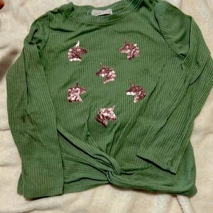 Girls size 6 shirt